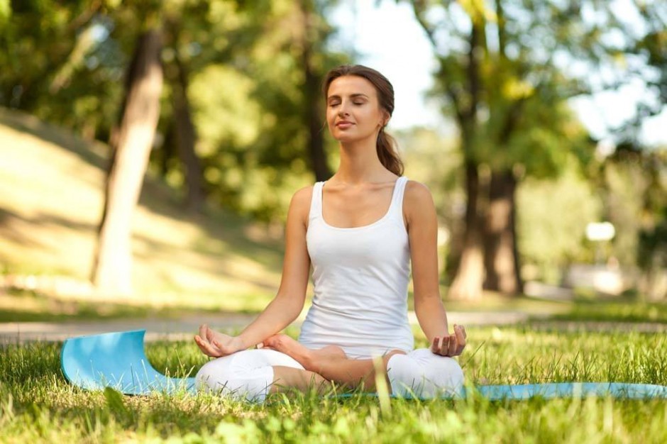 瑜伽调息练习，如何让呼吸更深长缓慢？